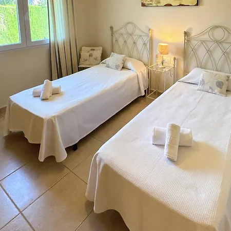 Laura Poblets Villa Els Poblets