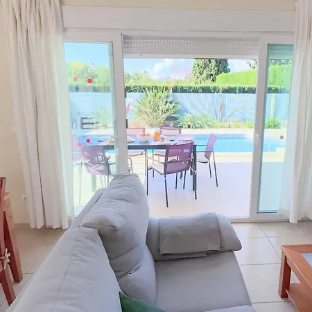 Laura Poblets Villa Els Poblets